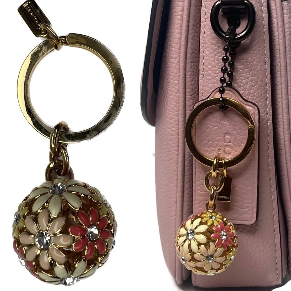 Coach Daisy Flower Dome Vintage Keychain - Picture 8 of 12
